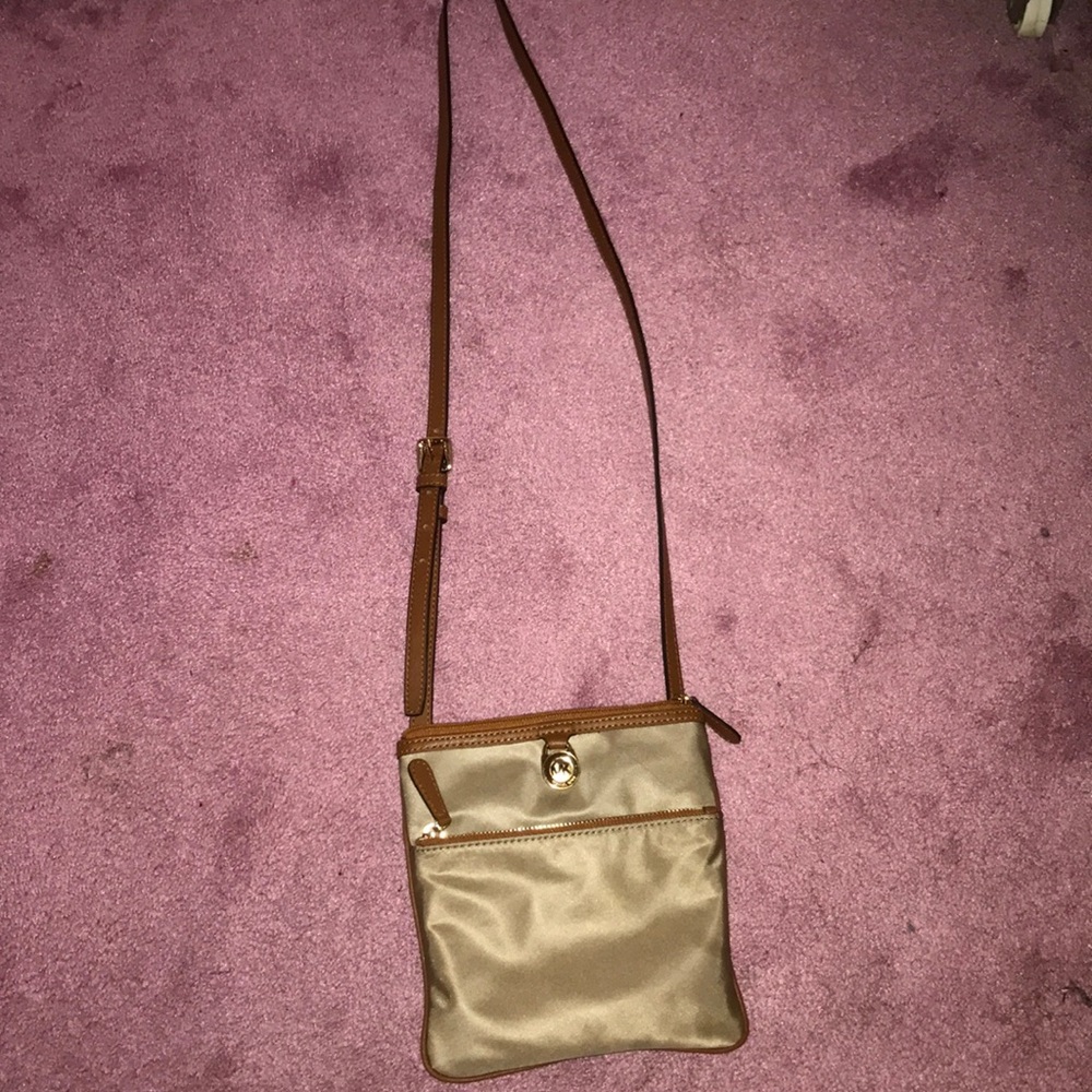 Michael kors crossbody